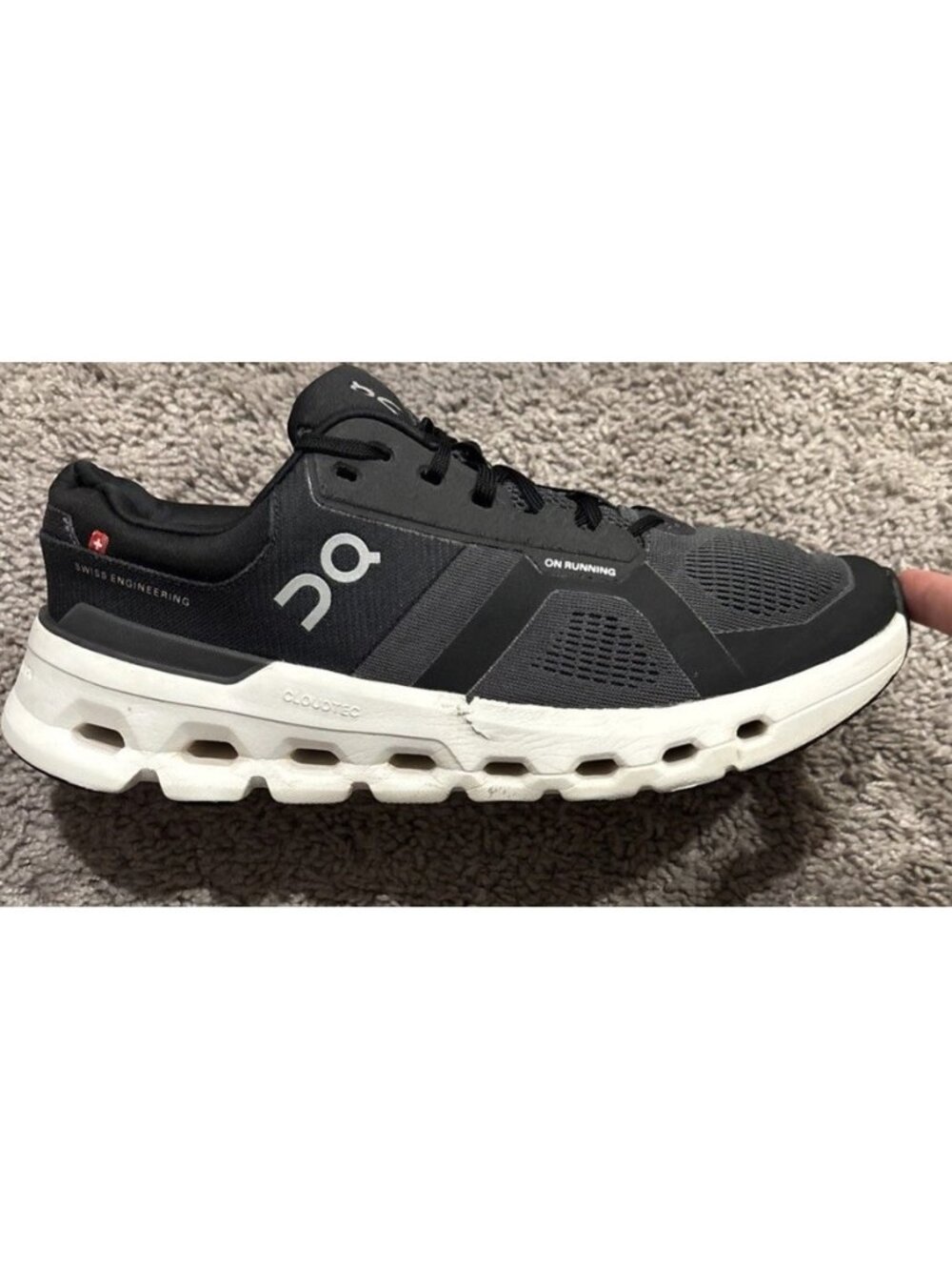 On Cloudrunner 2 Eclipse Black White Men's Size 9 Running Shoes 3ME10140264